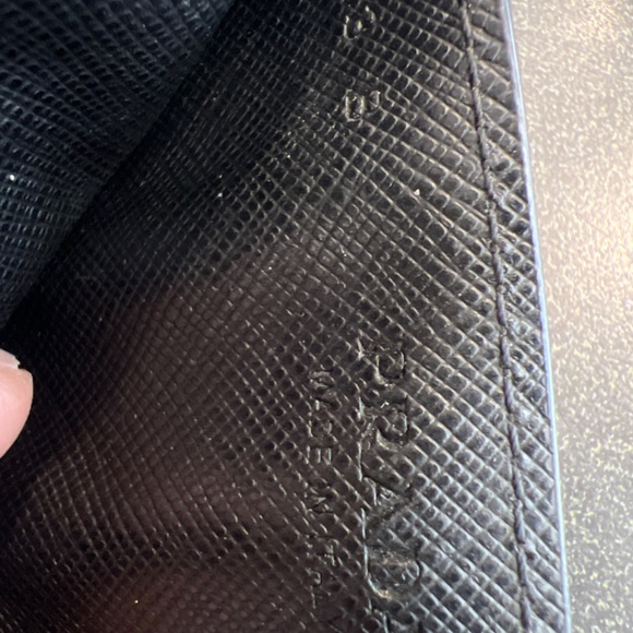 Men’s Prada Saffiano card wallet - Picture 6 of 7